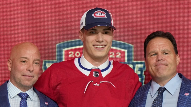 Die Montreal Canadiens wählen endlich Stürmer Juraj Slafkovsky für den Beitritt